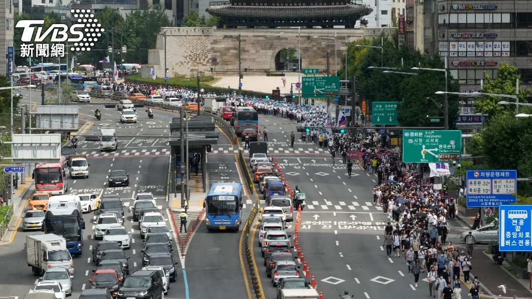 韓國政府下令水泥運輸車主開工 勞資對立升高