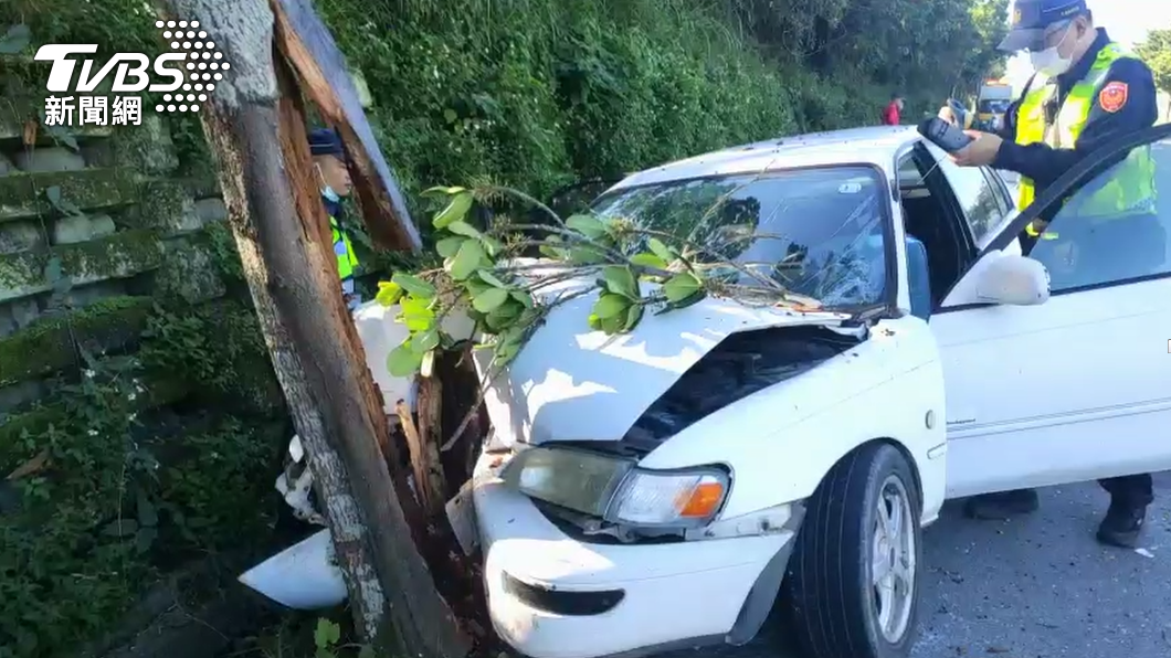 花蓮台9線嚴重車禍！婦疑心臟不適自撞　副駕9旬翁傷重亡