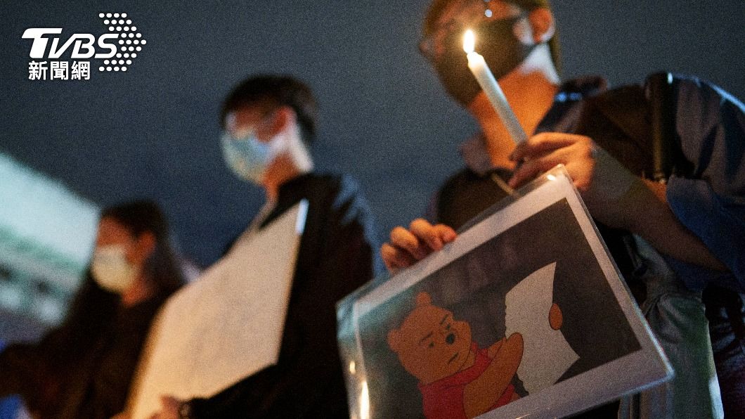 世界各地都有民眾、中國留學生等聲援白紙革命。圖為馬來西亞的抗議者。(圖/達志影像美聯社)