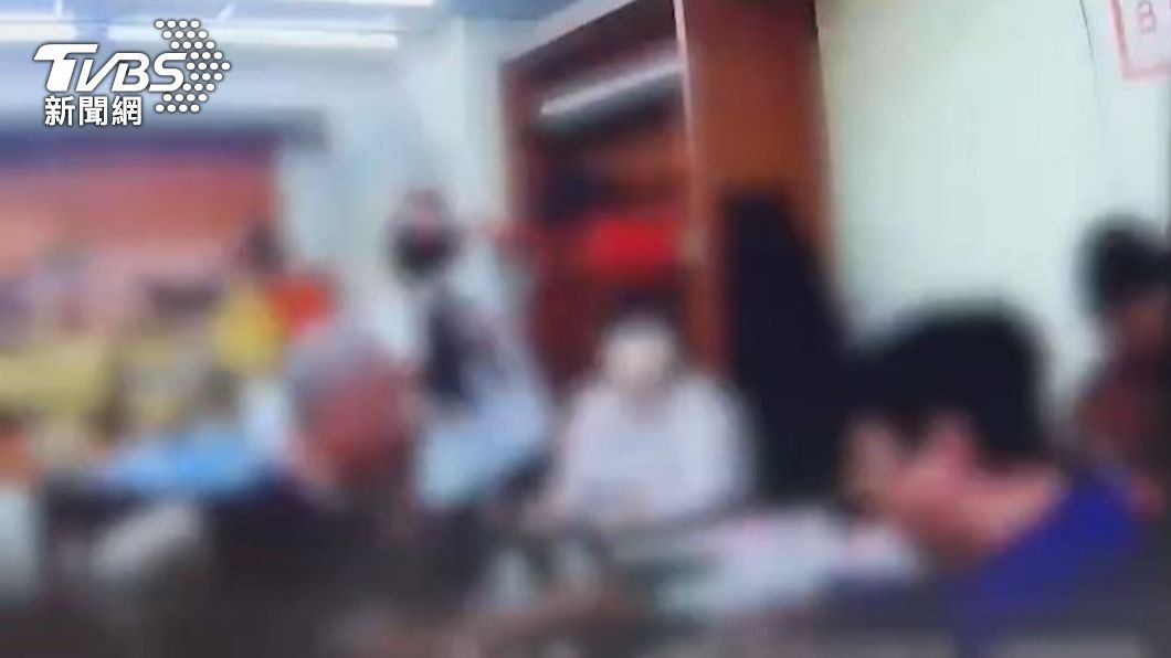 19歲少年PK72歲老翁大打「方城之戰」 一台最多50