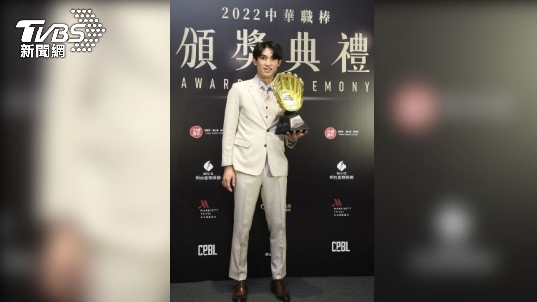 陳文杰拿金手套就很開心　鼓勵郭天信表現很好