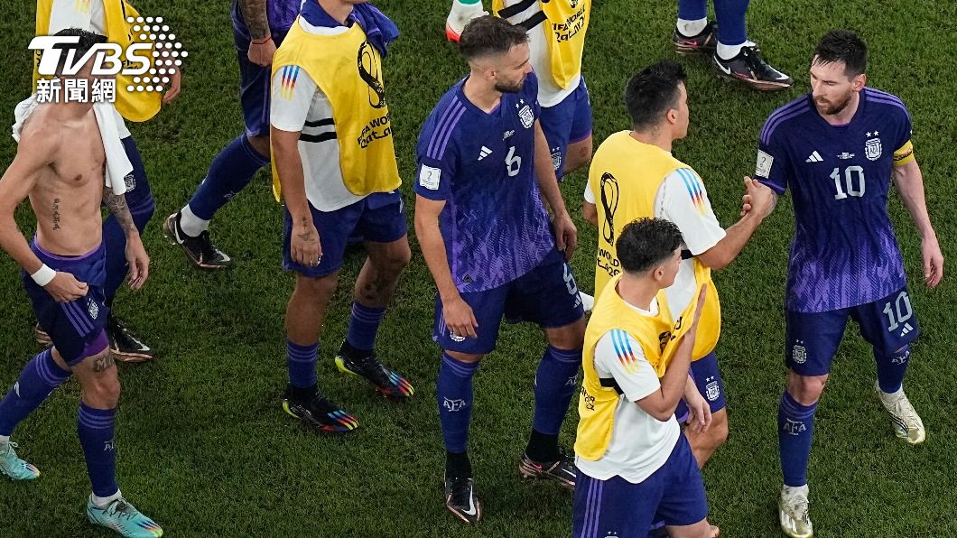 阿根廷背水一戰!2:0踢贏波蘭 同場雙晉級16強