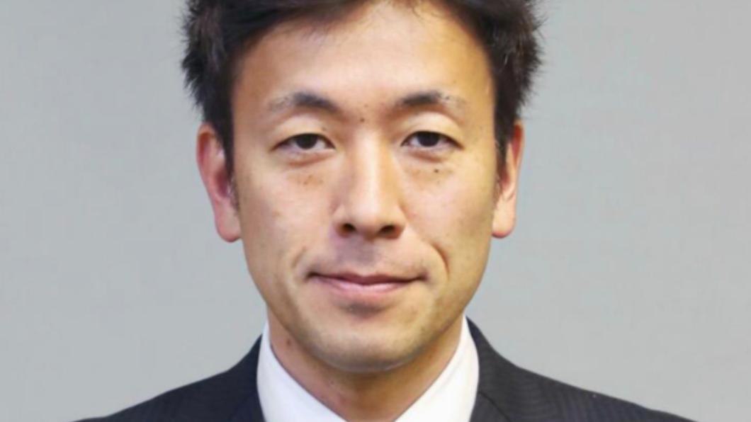 日議員緬懷愛妻面露「詭異笑容」 如今涉嫌重大遭警逮捕