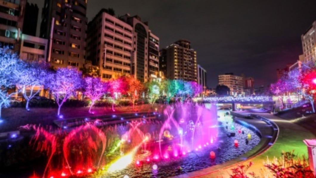 台中耶誕嘉年華12/16登場 柳川打造水舞燈光秀