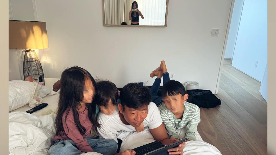 三個小孩養病，隋棠老公Tony也擔任神隊友幫忙照顧。（圖／翻攝自隋棠臉書）