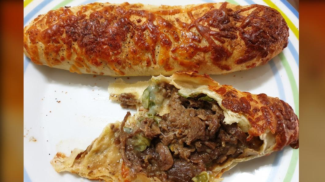 牛肉捲是好市多暢銷商品之一。(圖/翻攝自《Costco好市多 商品經驗老實說》臉書)