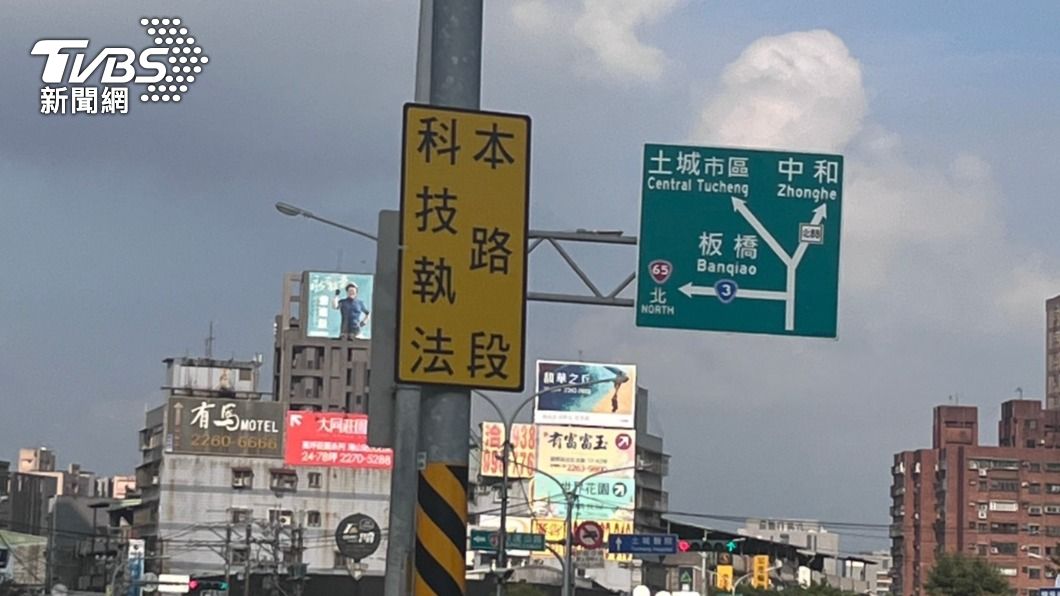 12月起「這裡」多了科技執法!闖紅燈、直行車占道重點取締