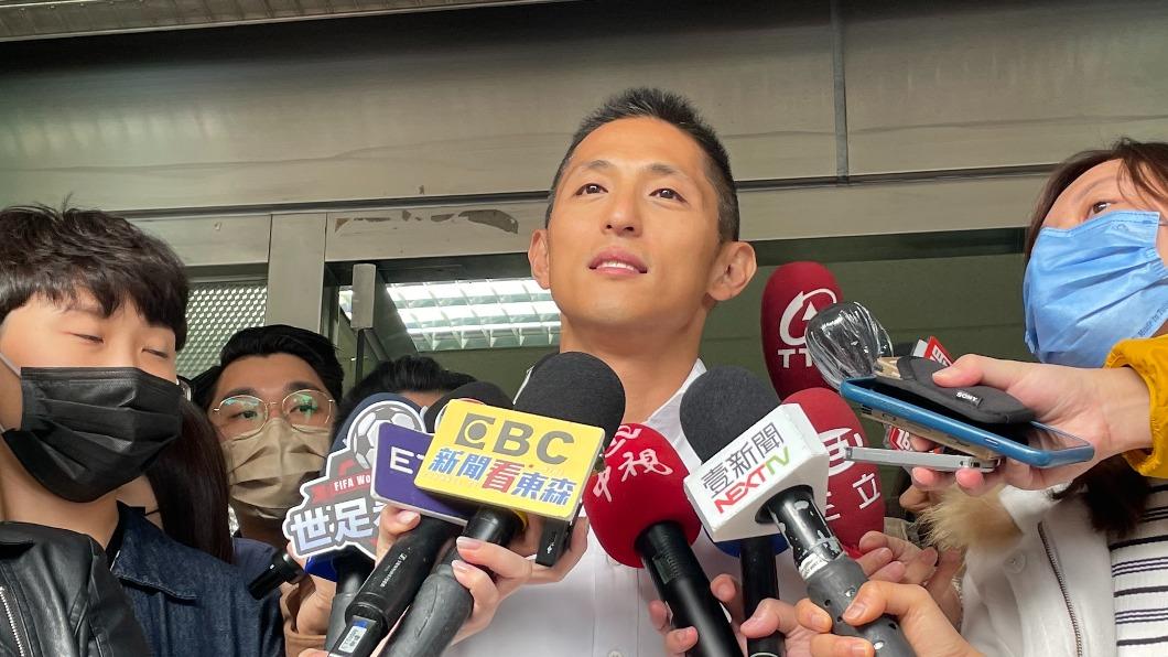 羅旺哲指出,這次選舉將回歸藍綠基本盤對決。(圖/吳紹瑜攝)