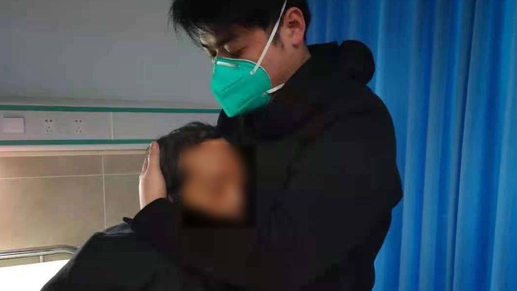 父壽命剩不到10個月 留學男「困200天回家」:沒爸可叫了