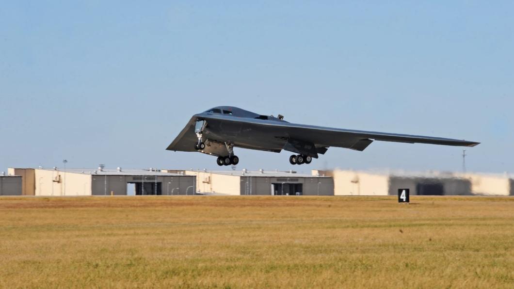 美國空軍現役的B-2戰略匿蹤轟炸機。(圖/翻攝自美國空軍DVIDS系統)