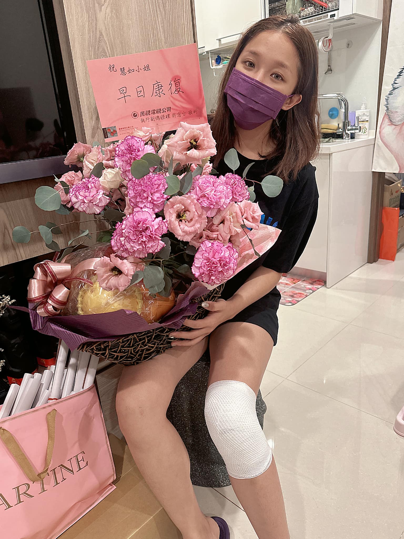 賴慧如腳受傷。（圖／翻攝自賴慧如臉書）