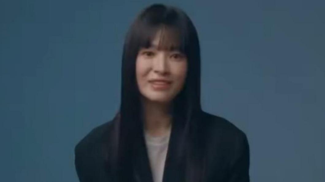南韓女星宋慧喬被網友質疑整形過頭。(圖/翻攝自推特)