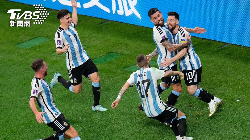 梅西(Lionel Messi)攻破大門,再創個人紀錄。(圖/達志影像美聯社)