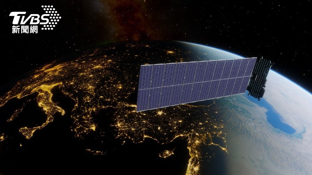 馬斯克免費提供旗下太空探索技術公司「SpaceX」的星鏈(Starlink)衛星通訊服務給烏克蘭。(示意圖/shutterstock 達志影像)