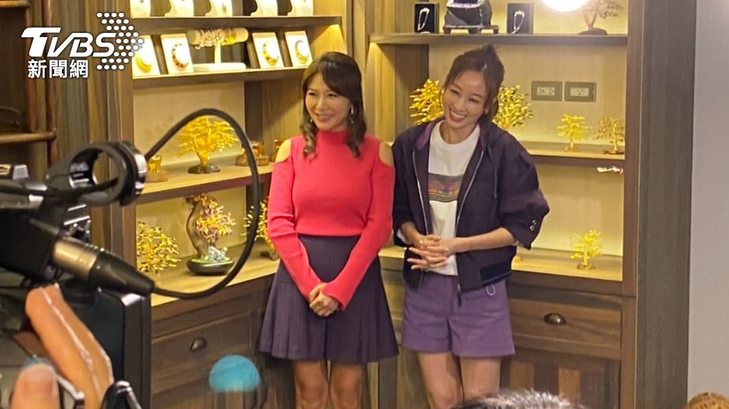 佩甄和夏語心出席記者會。(圖/林彥君攝)