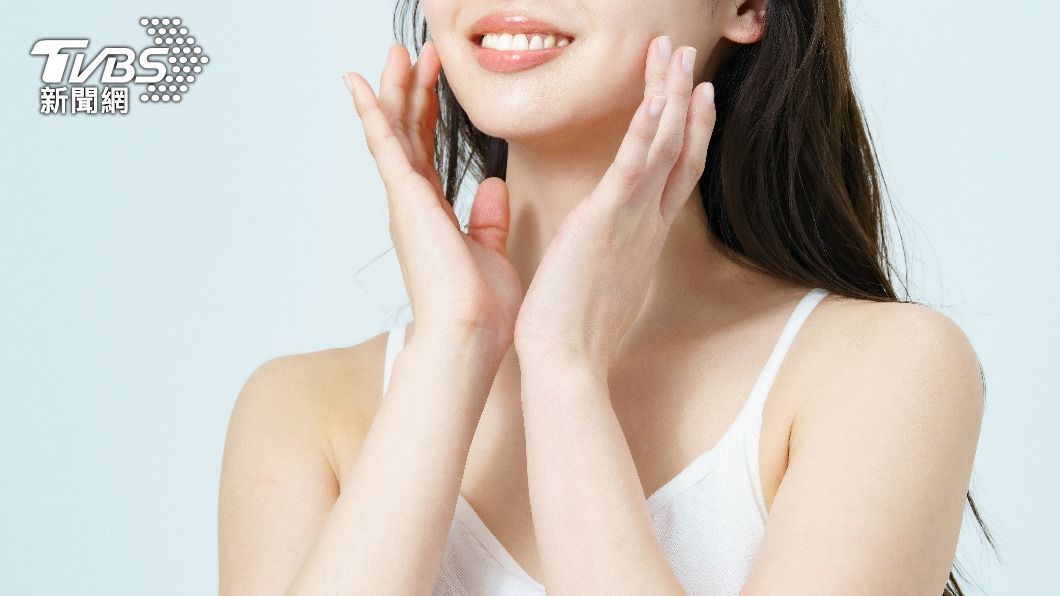 柳丁中的維生素C有效減輕黑色素沉澱、撫平皺紋。（示意圖／shutterstock達志影像）