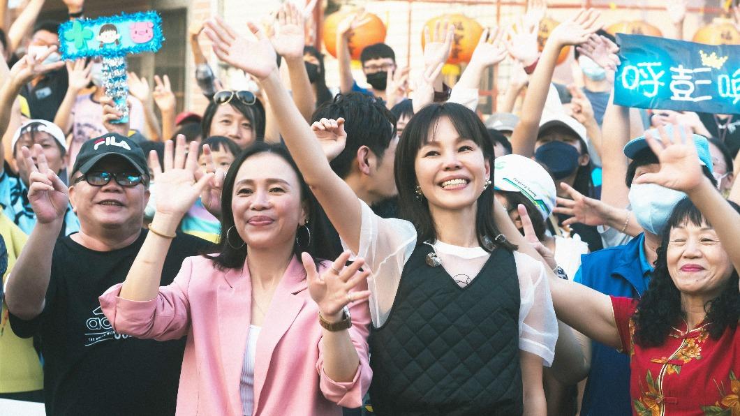 屏東出現「草頭茱小姐」開唱擠爆媽祖廟 真實身分竟是金曲歌后