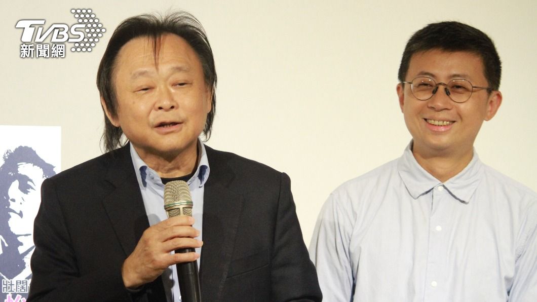 民進黨台北市議員王世堅與無黨籍台北市議員邱威傑。（圖／方炳超攝）