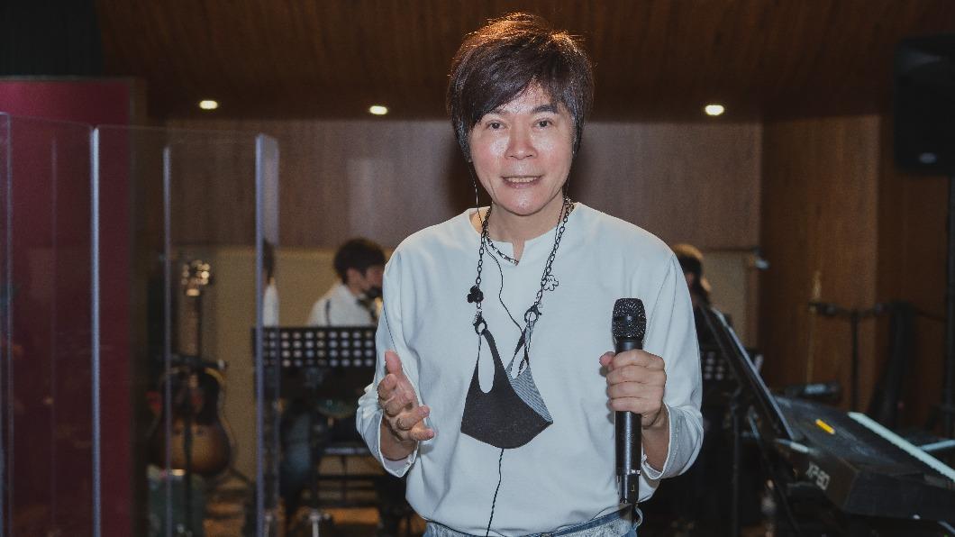 洪榮宏會演唱許多經典歌曲。(圖/寬宏藝術提供)