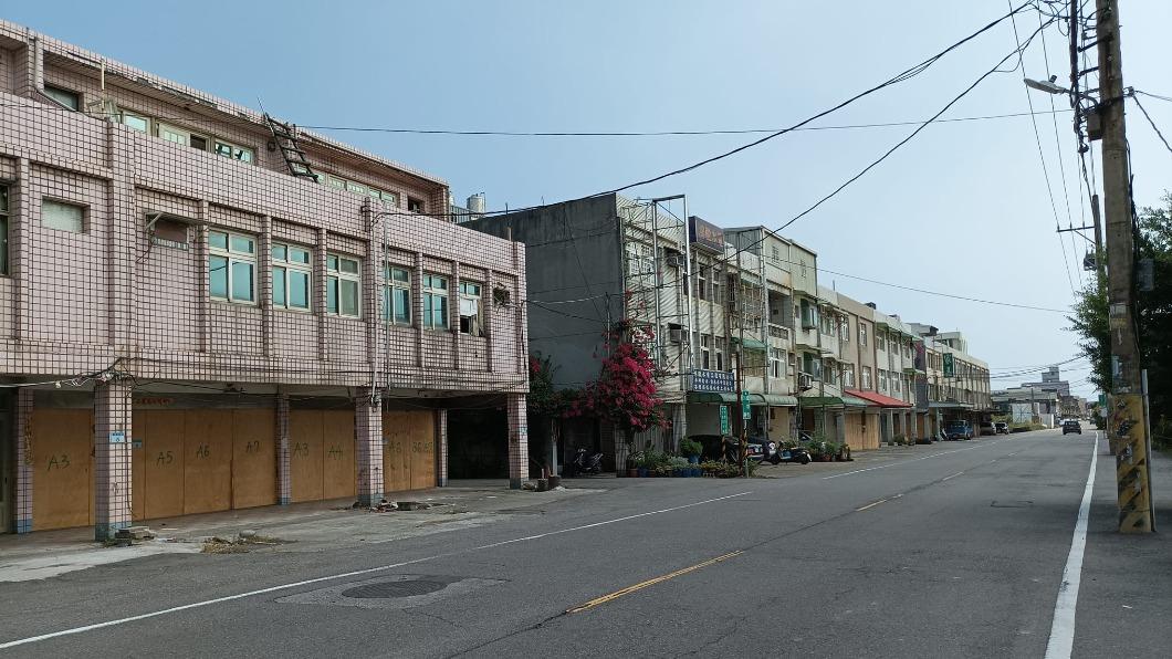 不少居民已經搬走。(圖/翻攝自我是竹圍人臉書)