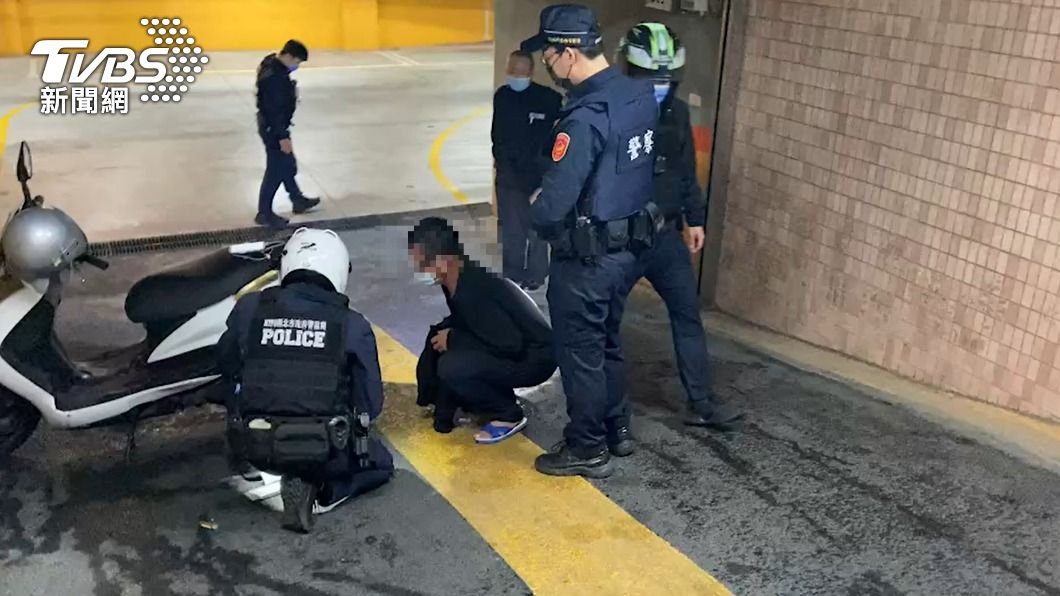 攜毒拒檢！男毒蟲狂飆7公里躲車庫、丟安毒仍落網