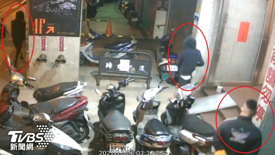 賺很多引忌妒!男騎樓遭黑衣男恐怖洗劫 警10小時逮6人