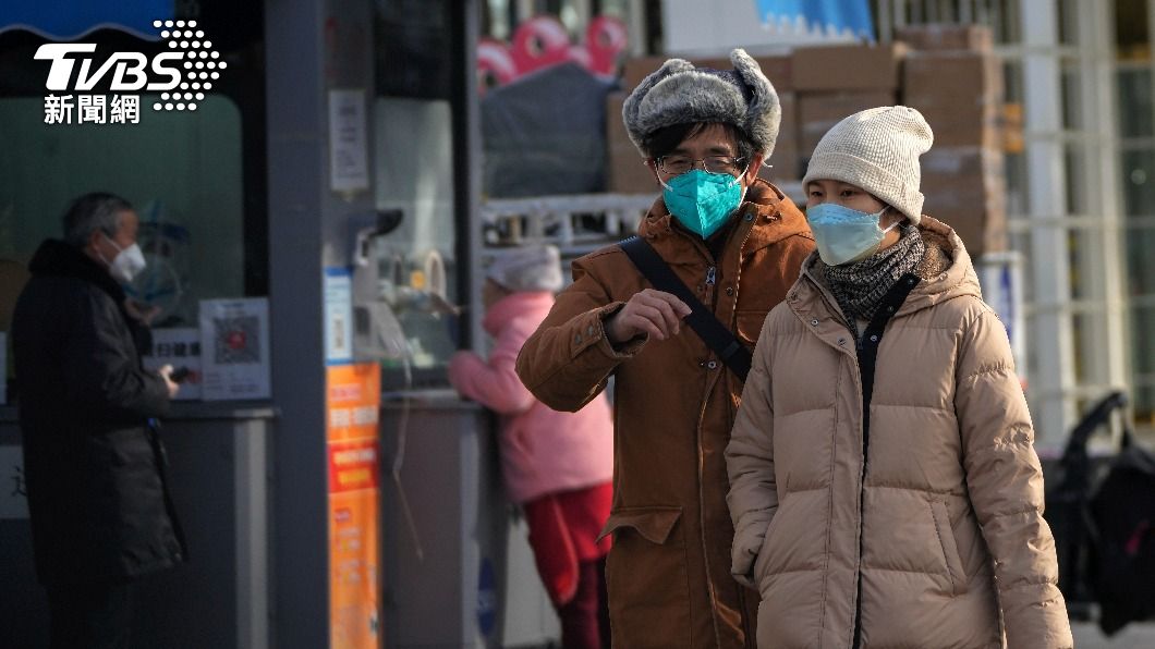 英媒:中國取消清零 冬季感染潮死亡數破百萬