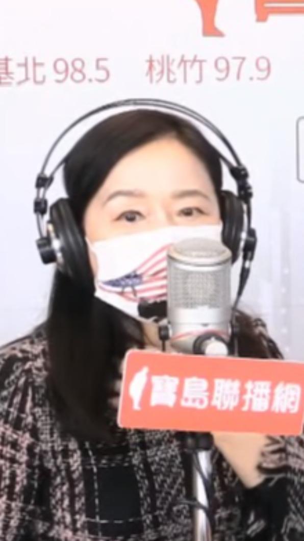 周玉蔻專訪好友李秉穎。(圖/翻攝自寶島聯播網YT)