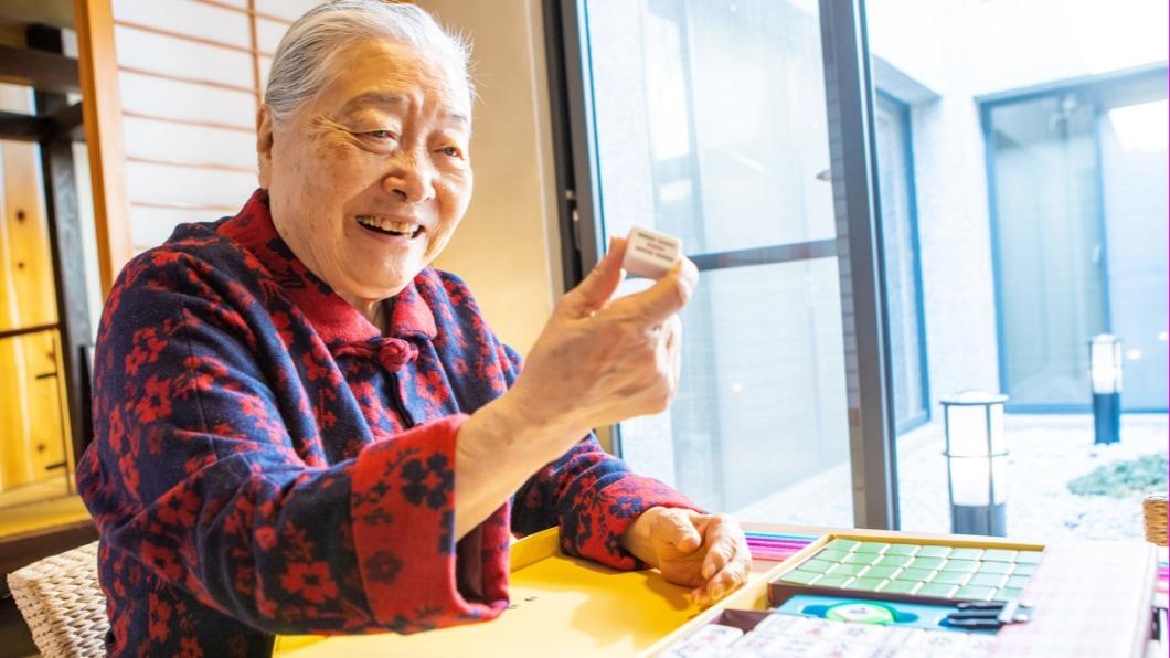 劉引商憑著《你好,我是誰》榮獲最佳女配角。(圖/大愛電視提供)