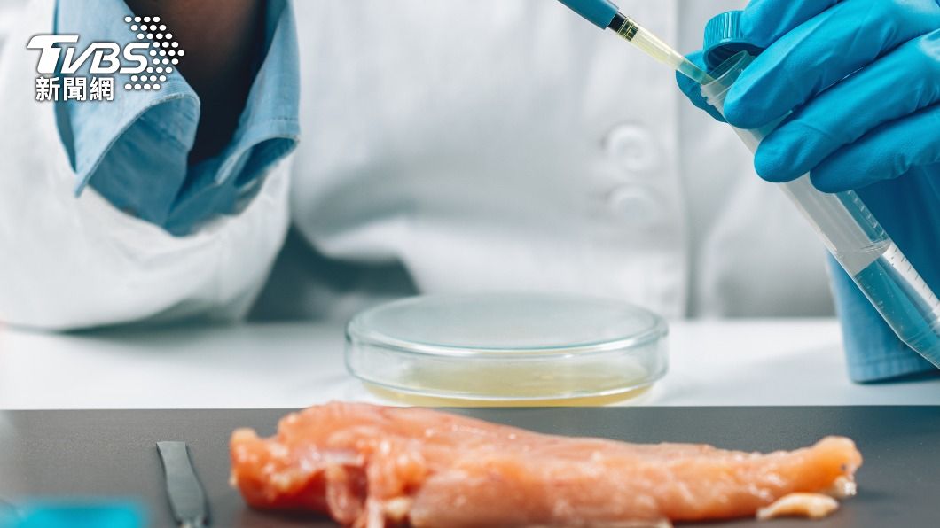 水洗生肉可能造成病菌噴濺。(示意圖/Shutterstock達志影像)