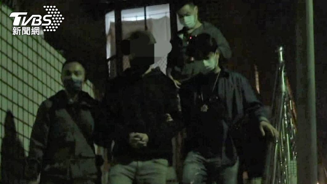高雄市刑大前往新竹逮捕林男。（圖／TVBS）
