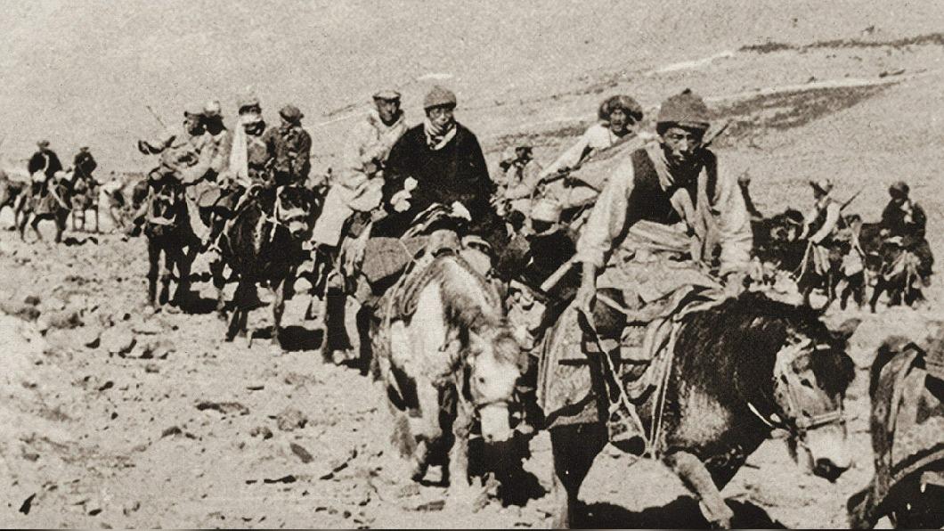 《夢迴西藏:軍官與達賴喇嘛》(Never Forget Tibet)將一揭他當年率領8萬藏民流亡印度的驚滔駭浪真相。(圖/海鵬提供)
