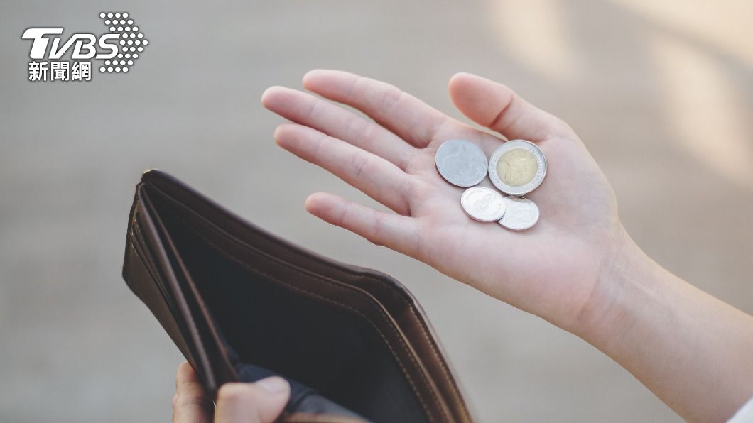 嘴合不攏的人常常會把錢花在娛樂消費上。（示意圖／shutterstock達志影像）