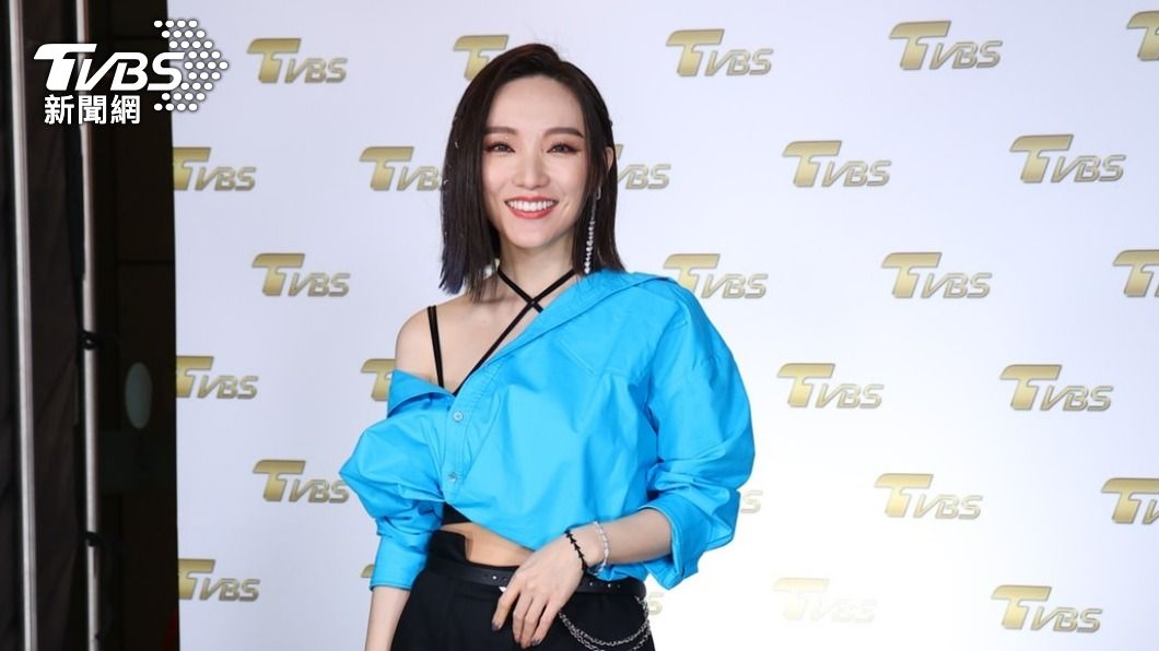 閻奕格新北耶誕城情歌連發 難忘被簡訊分手嗆「很Low」