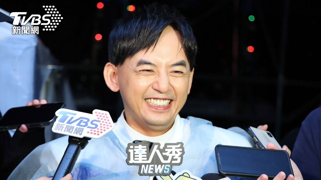黃子佼8度登新北耶誕城「突然感慨」　被女兒1舉動萌到軟腳