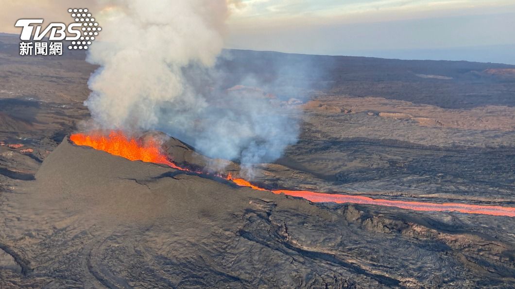 夏威夷毛納羅亞火山噴發減緩 警戒層級下調