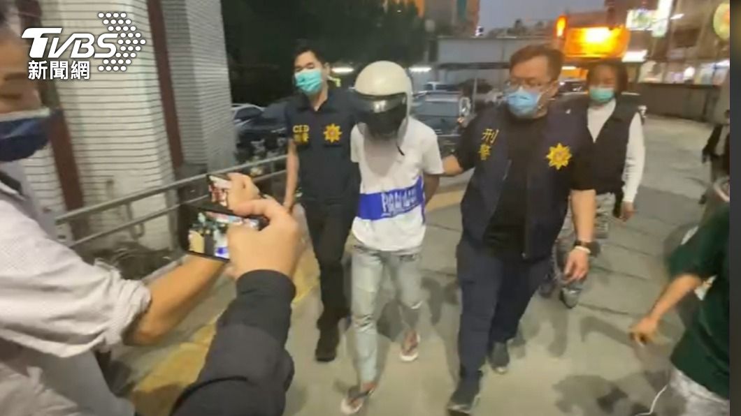 接應的張嫌。（圖／TVBS）