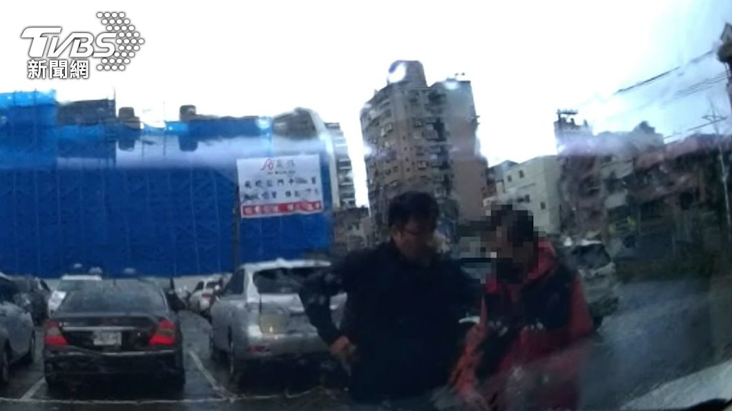 買一送三！警逮槍砲通緝犯　家中竟藏3毒蟲