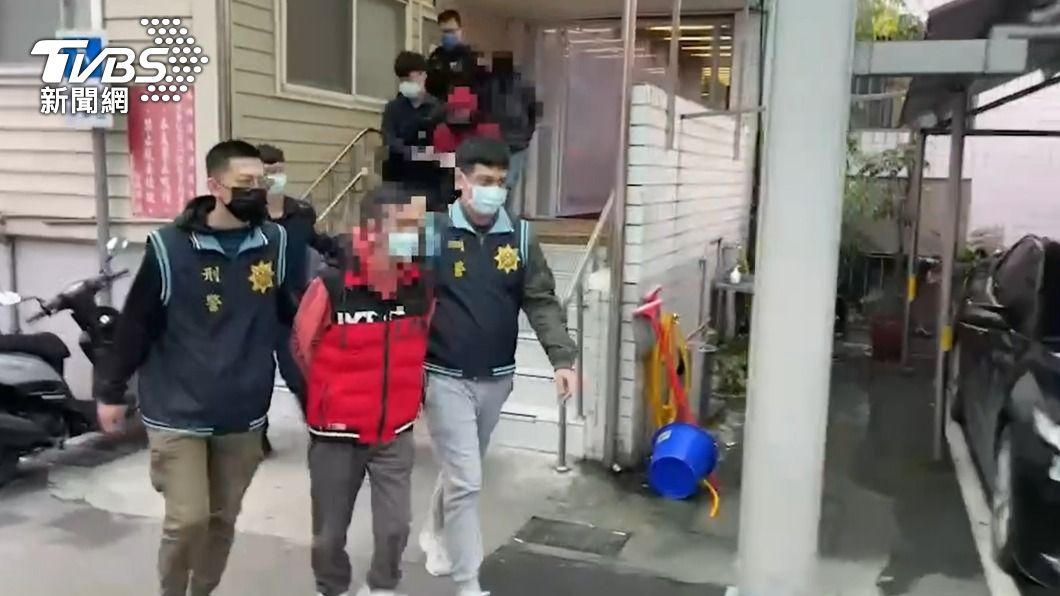 警方訊後將4人移送法辦。(圖/TVBS)