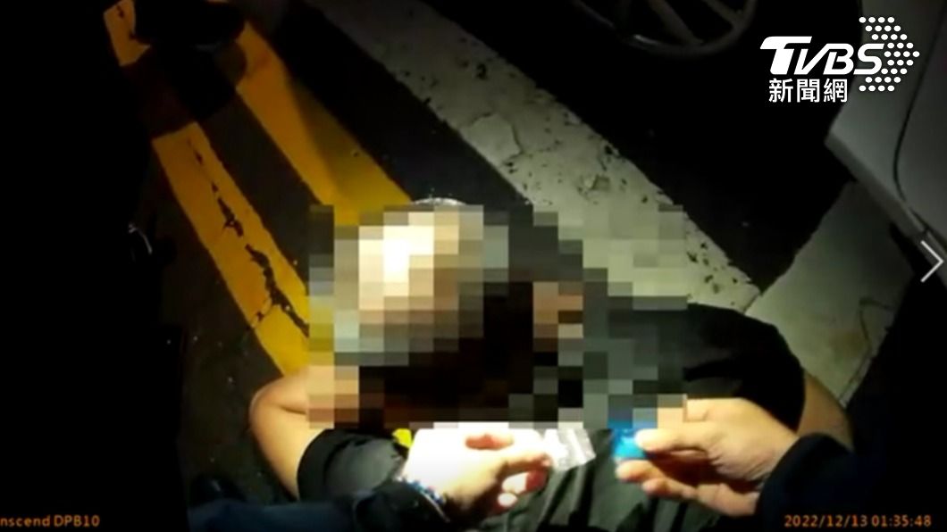劉嫌車上被查獲毒品。（圖／TVBS）