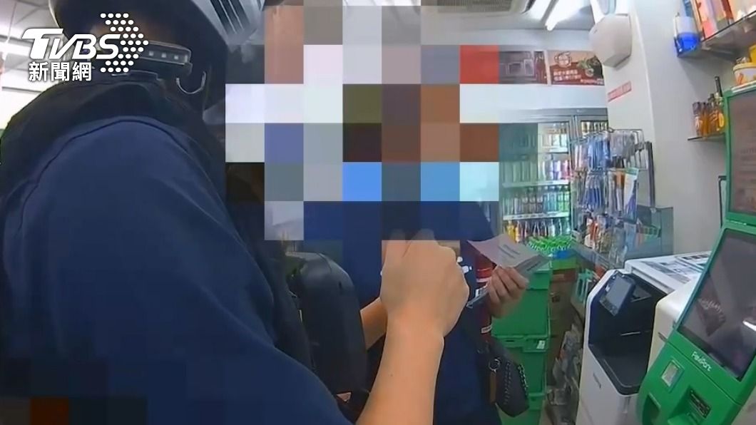 影城帳戶被升級！女大生急操作ATM解除　警攔：都是詐術
