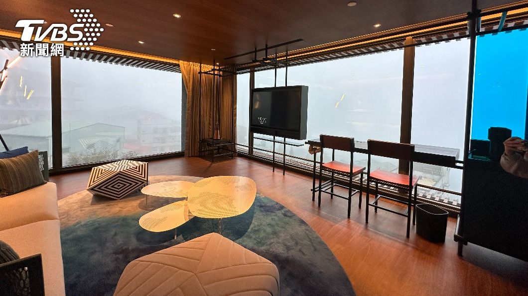 23坪單臥室套房2間,擁有270度環景超強景緻。(圖/葉韋辰攝)