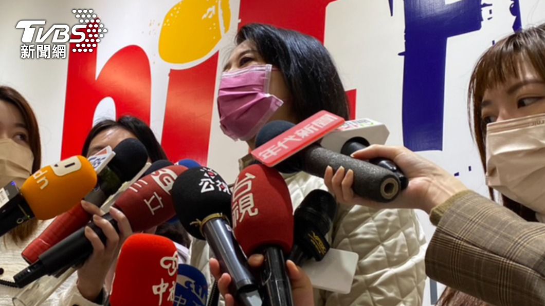 吳怡農提兵役延長 王鴻薇轟:兩岸兵凶戰危責任丟年輕人
