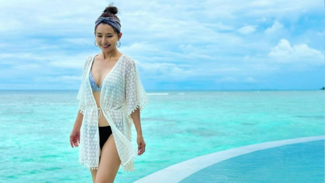 台8女神脫了! 馬爾地夫曬性感胴體「害羞視角」若隱若現
