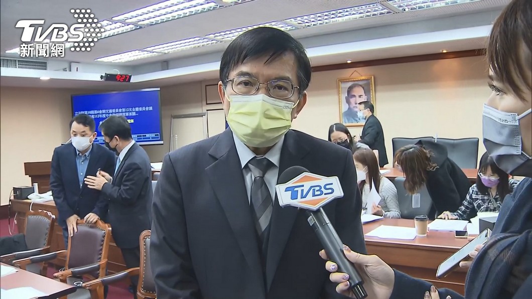 長榮機師醞釀春節罷工!王國材「相信理性溝通」:已成立應變小組