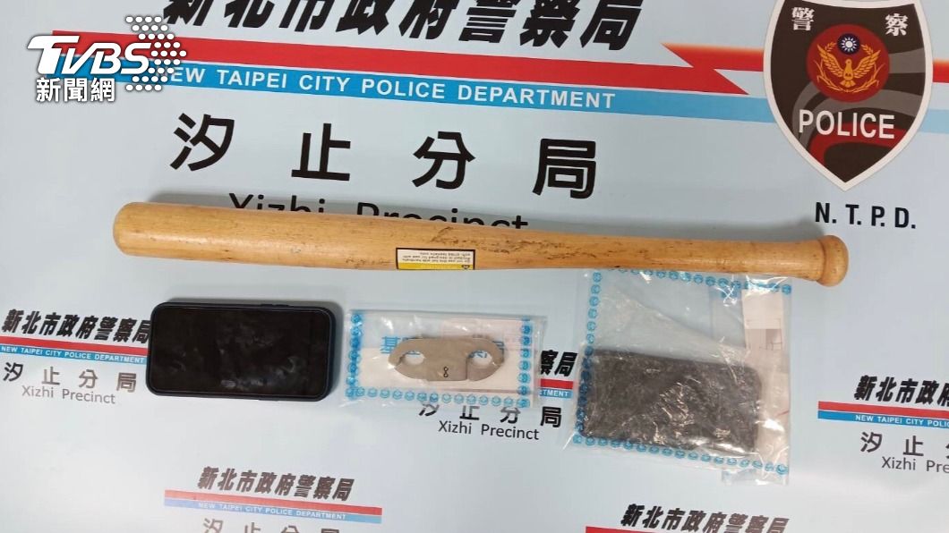 警方查扣犯案工具。（圖／TVBS）