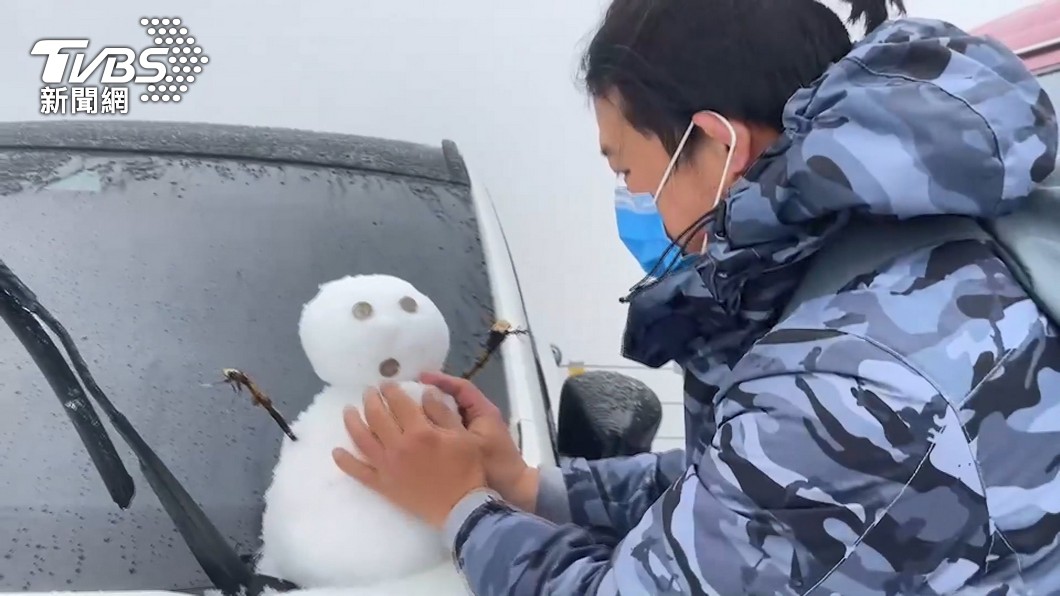 銀白世界來了！寒流冷爆「追雪4熱點」曝光　大屯山降雪機率飆