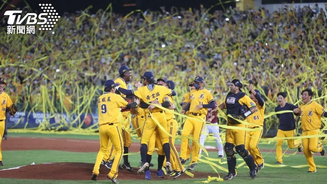 職棒年度10大事件 中信2連霸、大谷翔平魅力襲捲全球