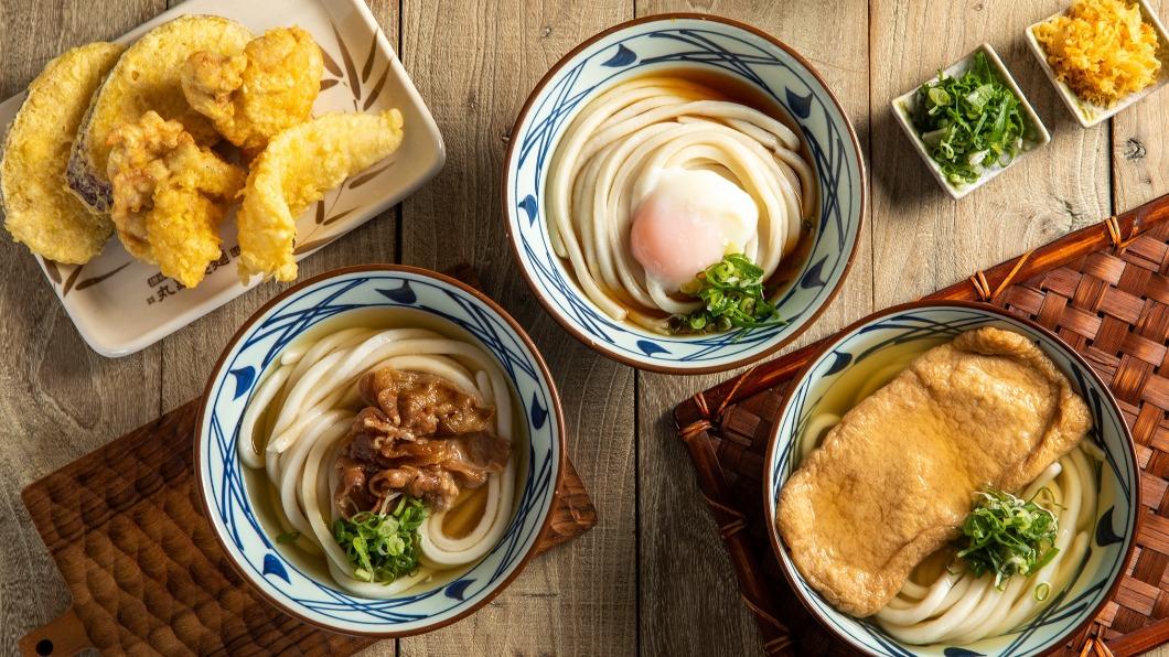 丸龜製麵主打手工製作烏龍麵。(圖/翻攝自丸龜製麵臉書)
