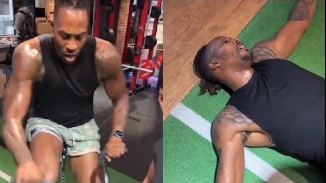 魔獸踩健身車累到躺地喊媽媽。(圖/翻攝自Dwight Howard IG)